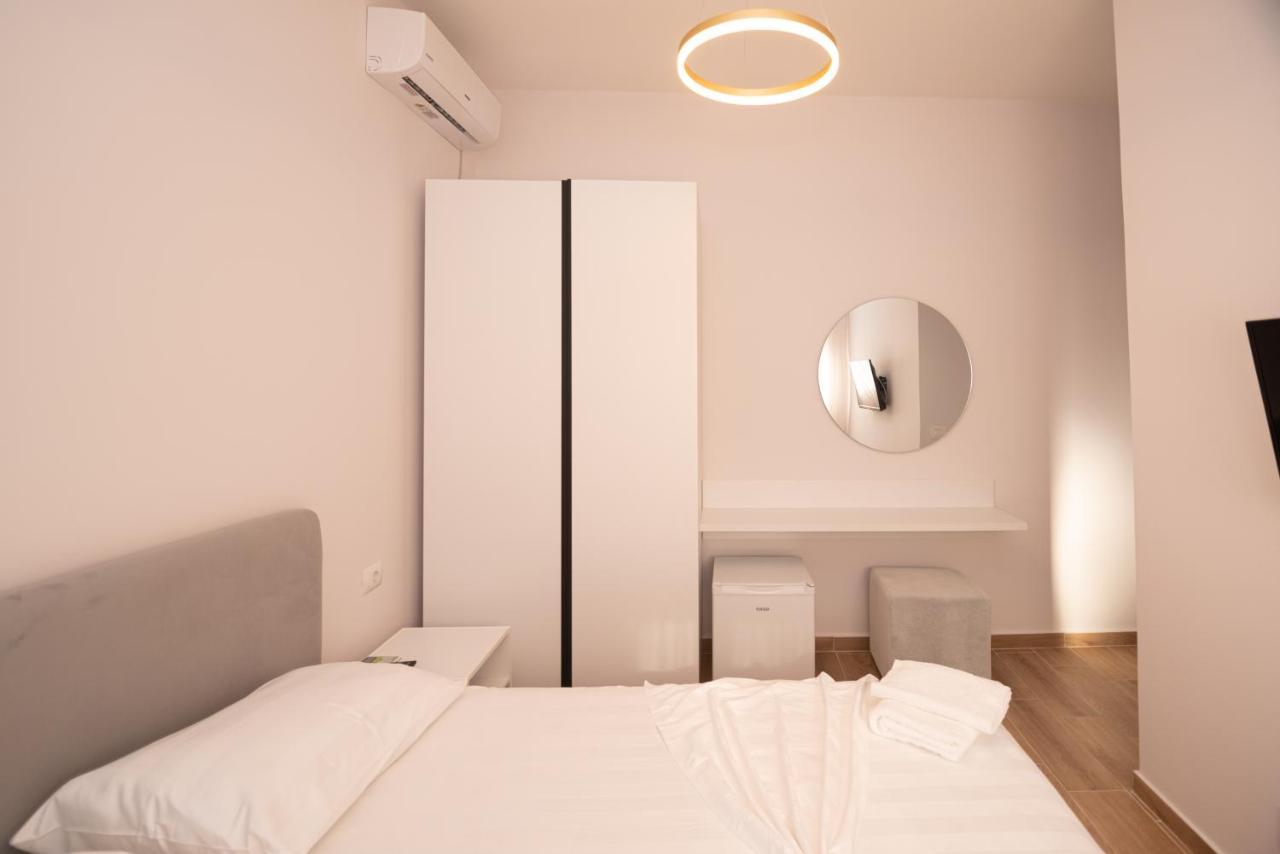 Lian'S Rooms Vlore Luaran gambar
