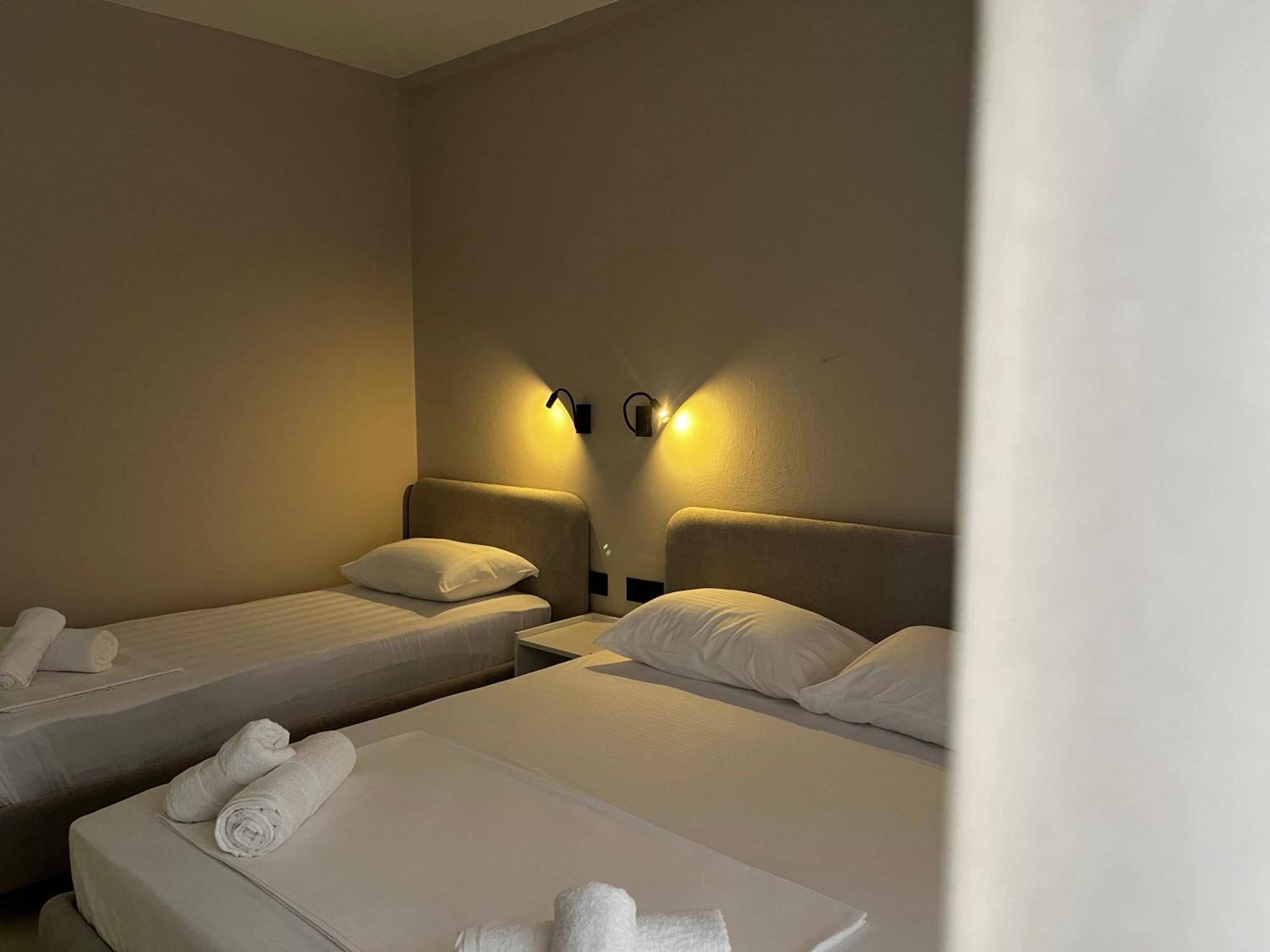 Lian'S Rooms Vlore Luaran gambar
