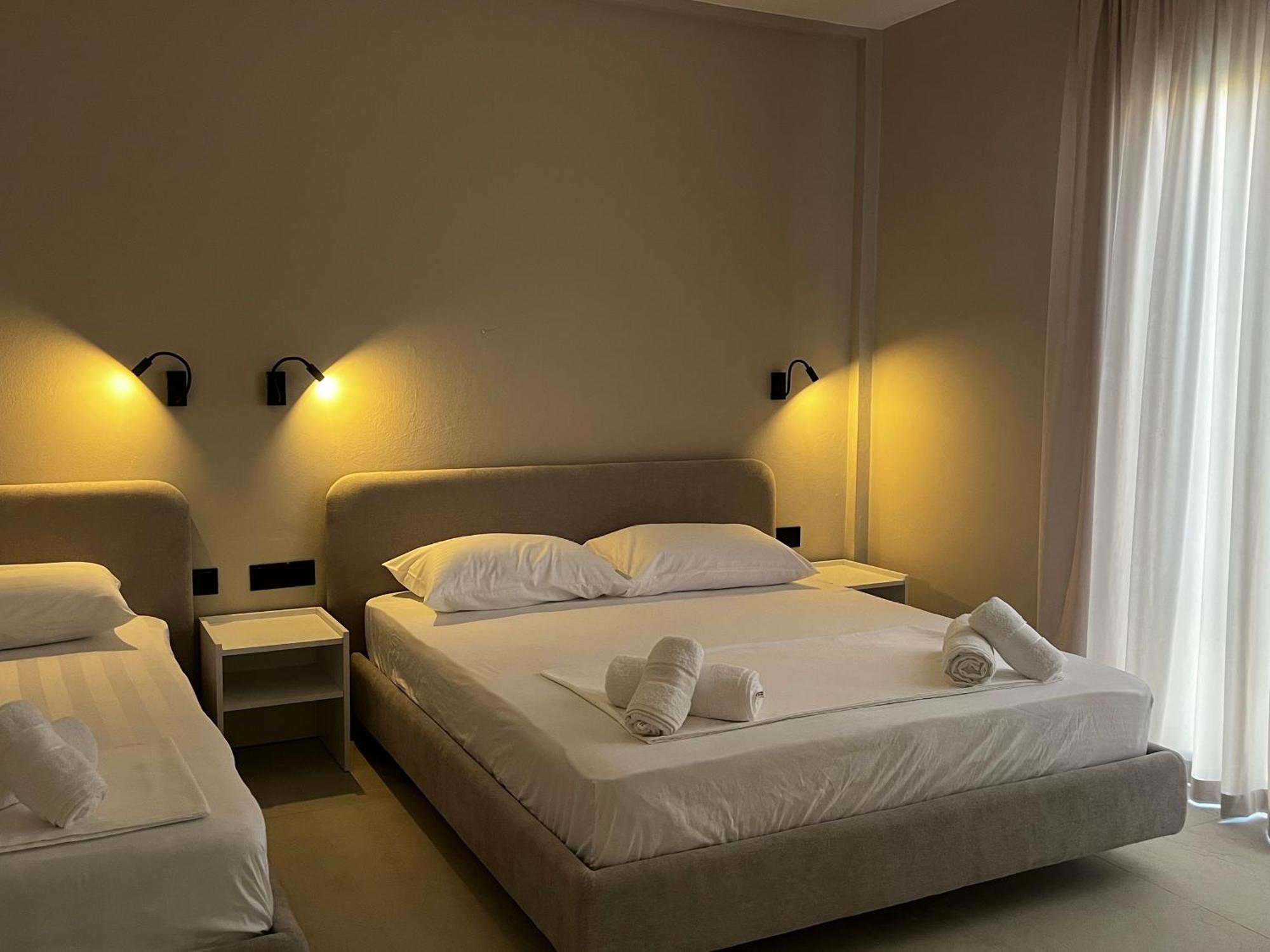 Lian'S Rooms Vlore Luaran gambar