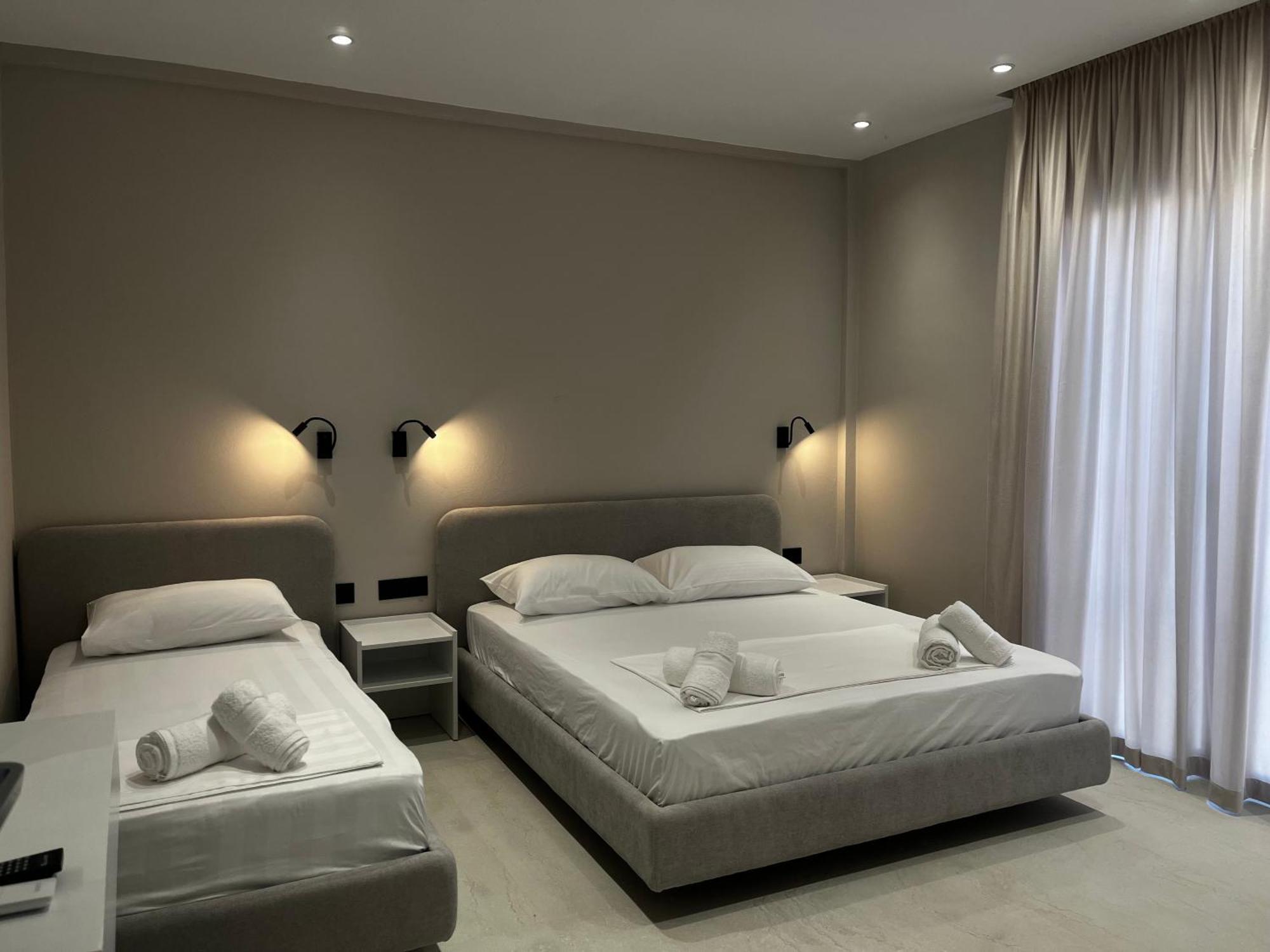 Lian'S Rooms Vlore Luaran gambar