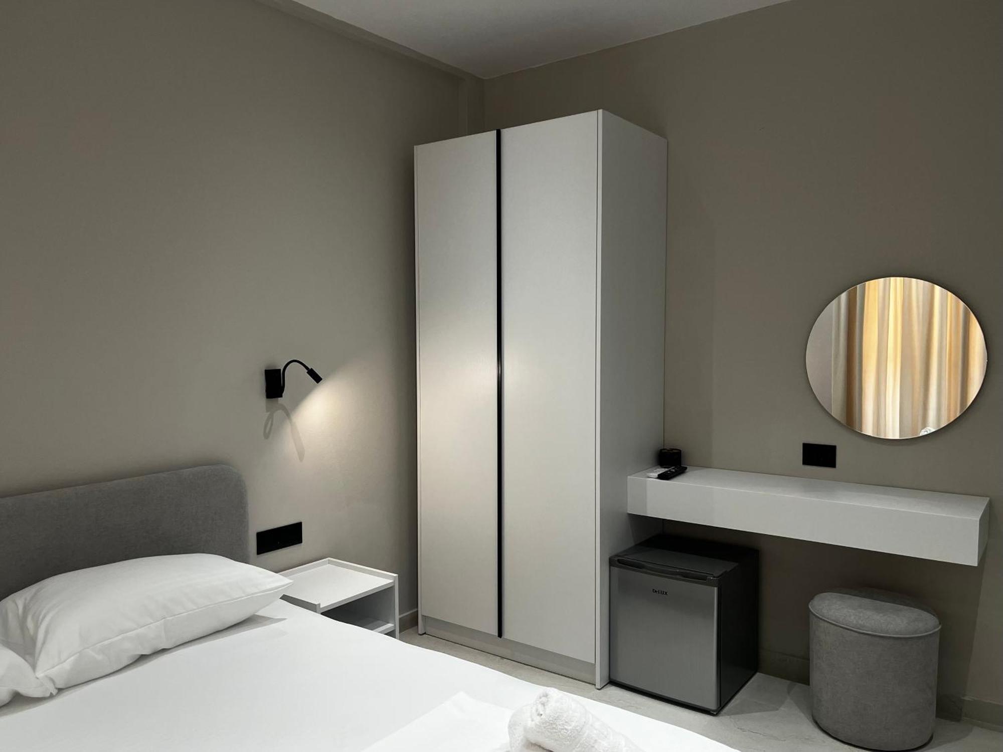 Lian'S Rooms Vlore Luaran gambar