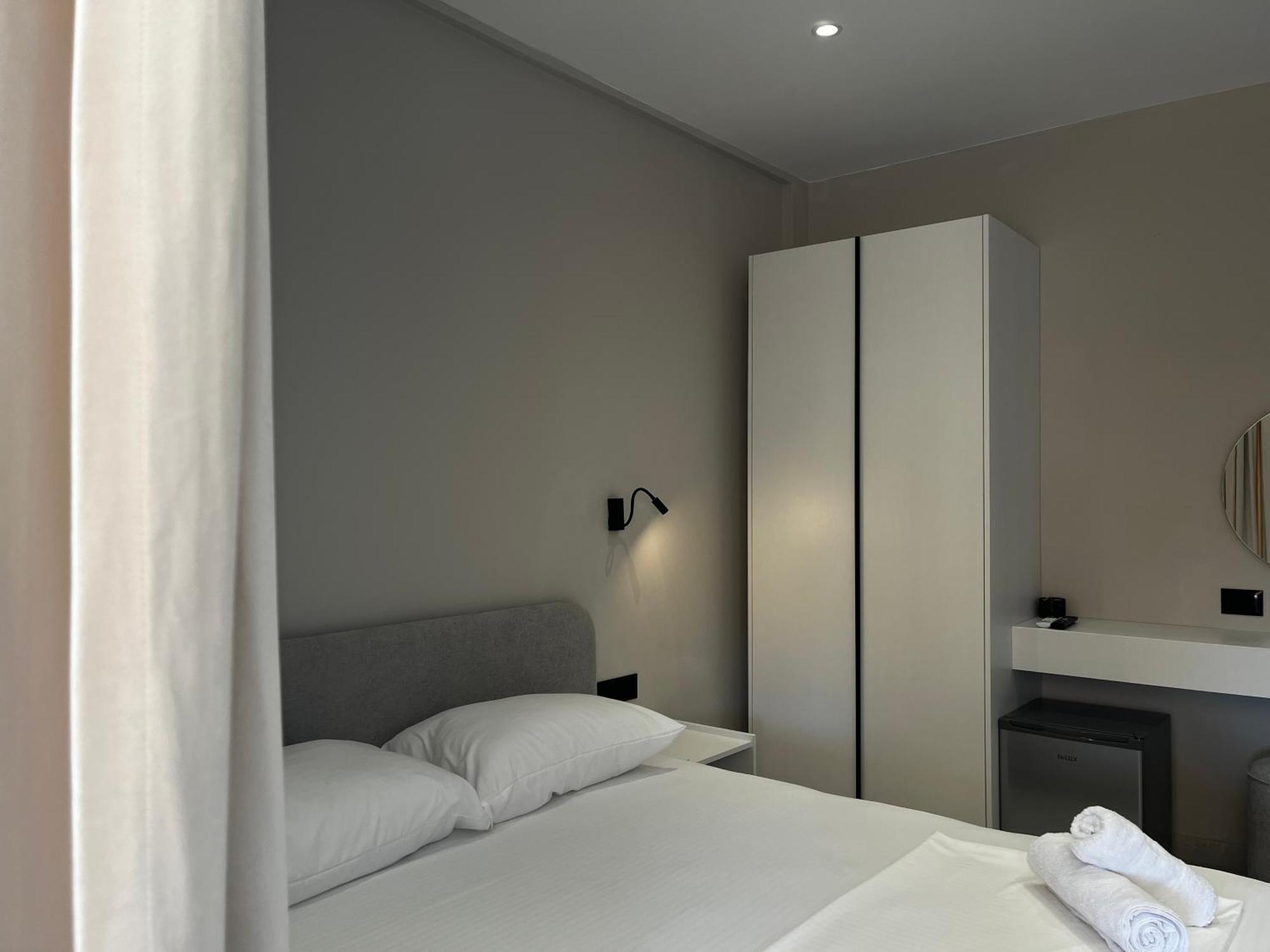 Lian'S Rooms Vlore Luaran gambar