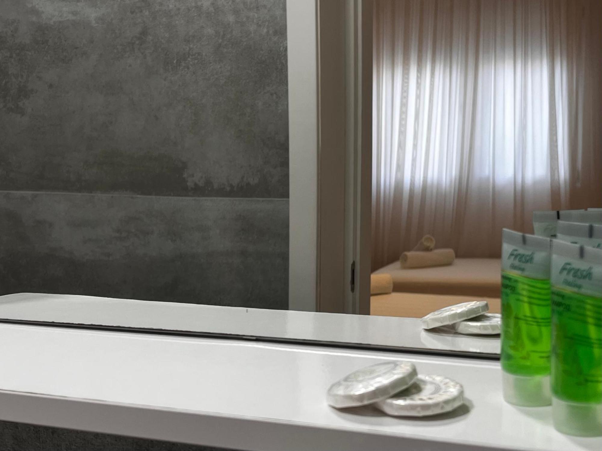 Lian'S Rooms Vlore Luaran gambar